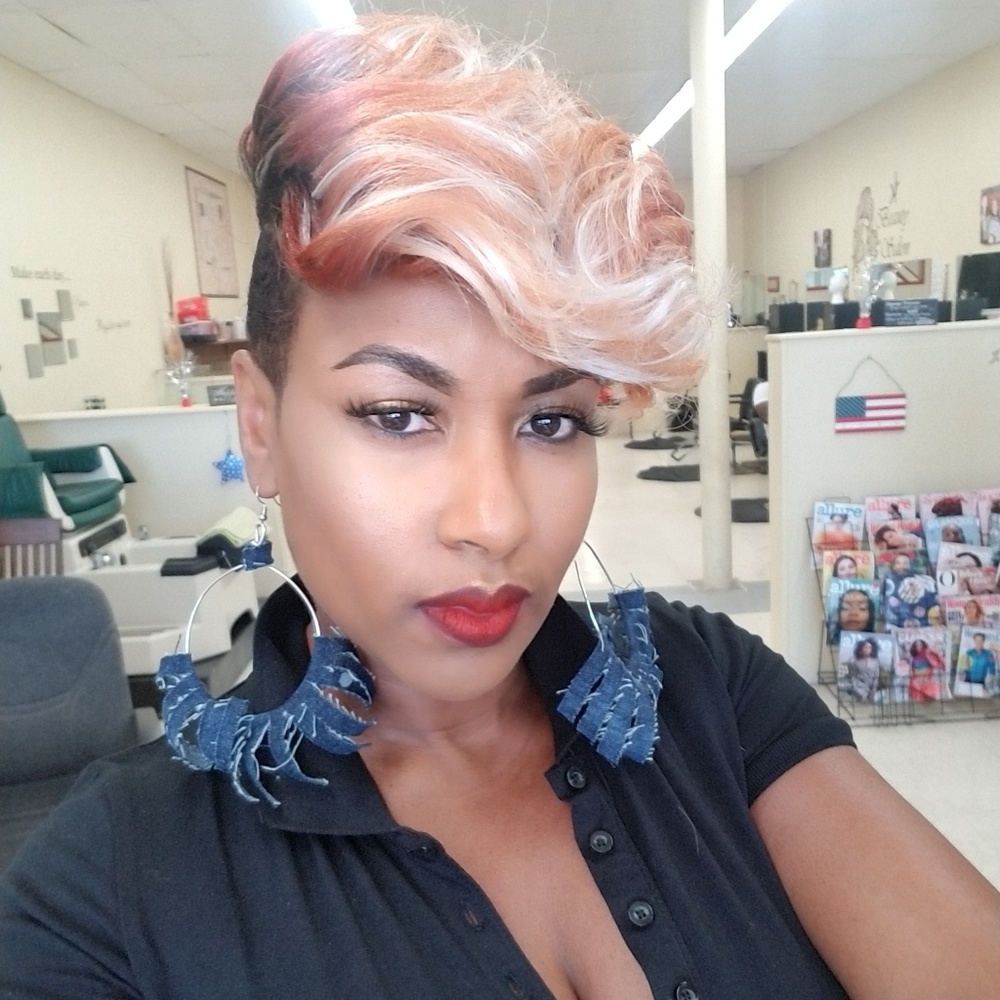 Meet your Posher, Iesha